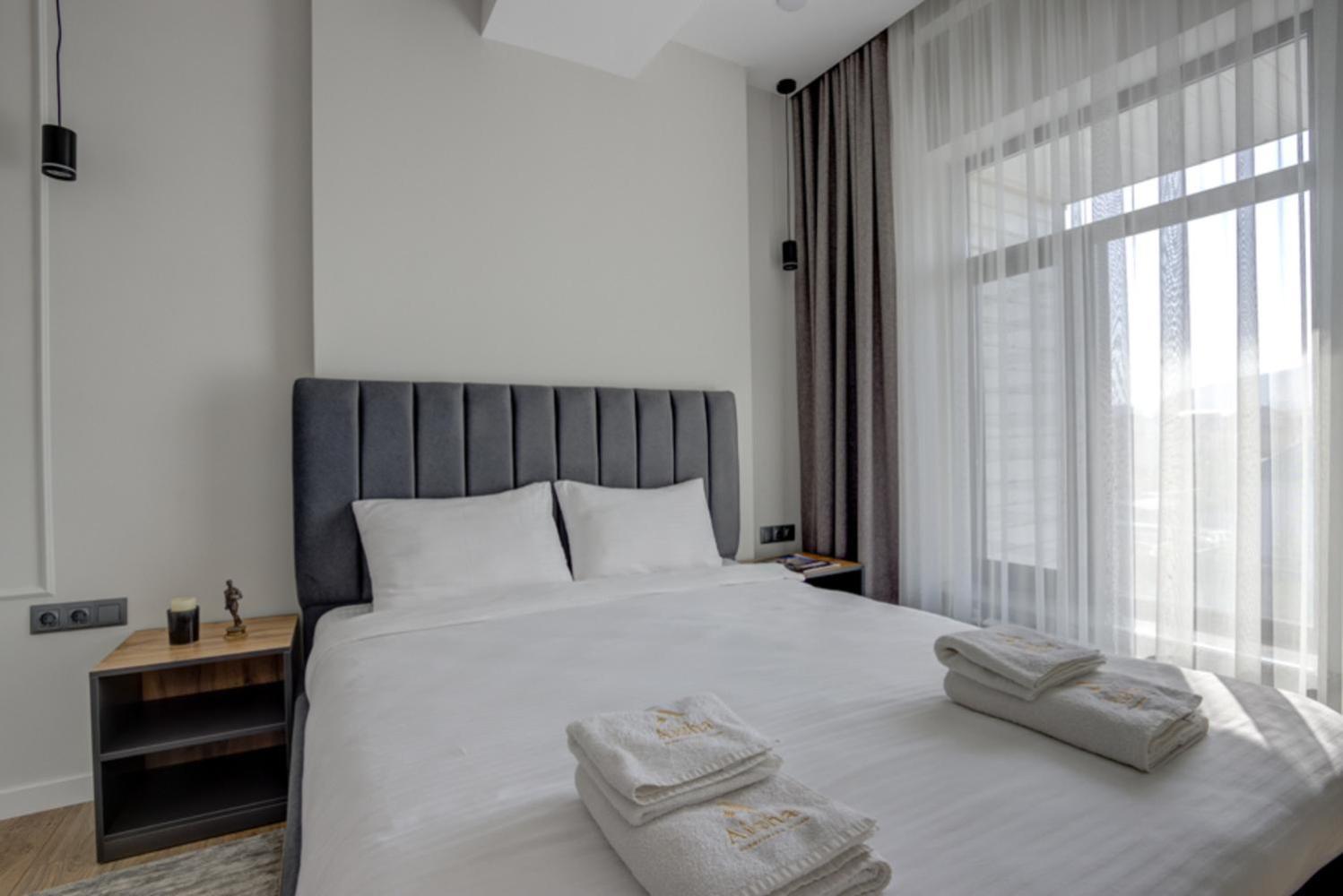 Aisha Hotel Bisjkek Eksteriør billede